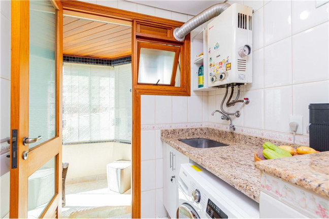 Imagem Imóvel com 2 Quartos à Venda,  em Menino Deus - Porto Alegre