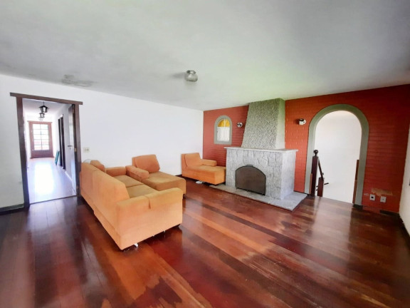 Imagem Casa com 4 Quartos à Venda, 229 m² em Parque Do Ingá - Teresópolis