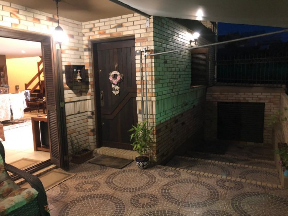 Imagem Imóvel com 3 Quartos à Venda, 214 m² em Alto Petrópolis - Porto Alegre Imagem Imóvel com 3 Quartos à Venda, 214 m² em Alto Petrópolis - Porto Alegre