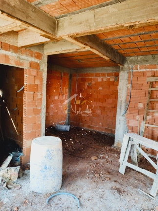 Imagem Sobrado com 3 Quartos à Venda, 120 m² em Uberaba - Curitiba Imagem Sobrado com 3 Quartos à Venda, 120 m² em Uberaba - Curitiba