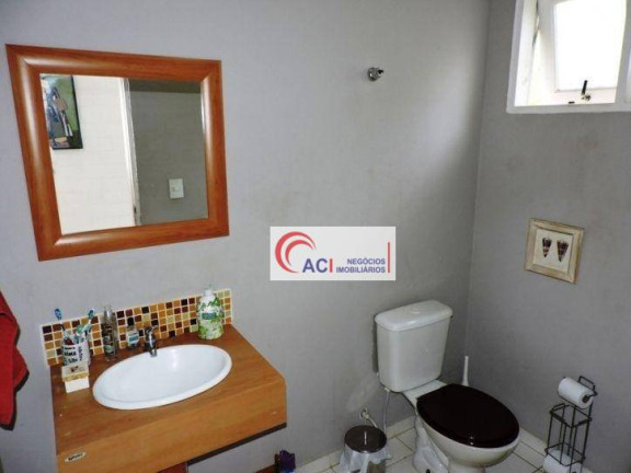 Imagem Casa com 4 Quartos à Venda, 205 m² em Granja Viana - Embu Das Artes