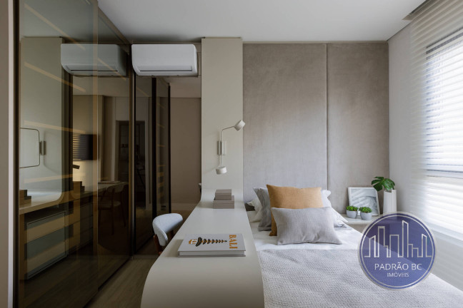 Imagem Cobertura com 4 Quartos à Venda, 330 m² em Bigorrilho - Curitiba Imagem Cobertura com 4 Quartos à Venda, 330 m² em Bigorrilho - Curitiba