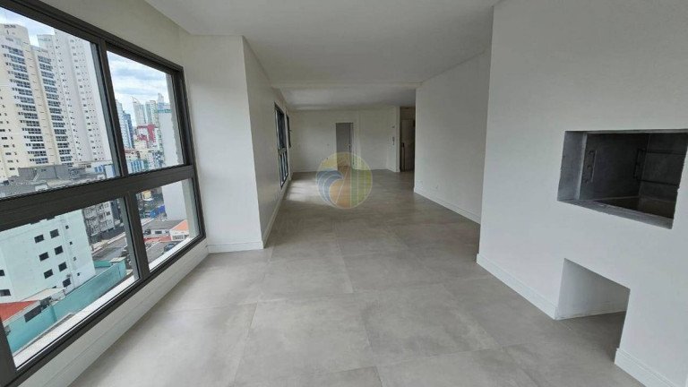 Imagem Apartamento com 4 Quartos à Venda, 150 m² em Centro - Balneário Camboriú