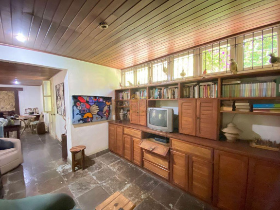 Imagem Casa com 6 Quartos à Venda, 269 m² em Albuquerque - Teresópolis Imagem Casa com 6 Quartos à Venda, 269 m² em Albuquerque - Teresópolis