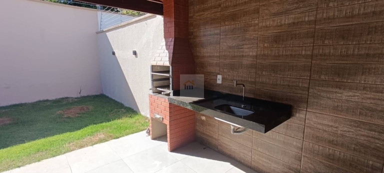 Casa com 3 Quartos à Venda, 122 m² em Jardim Riviera - Aparecida De Goiânia
