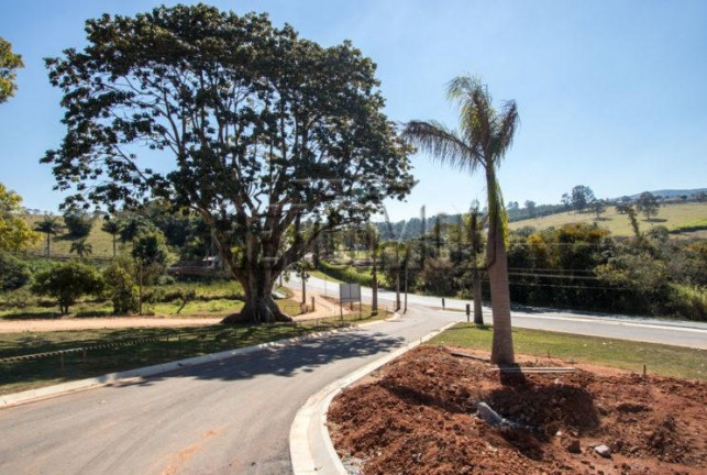 Imagem Terreno à Venda, 300 m² em Bom Retiro - Bragança Paulista Imagem Terreno à Venda, 300 m² em Bom Retiro - Bragança Paulista