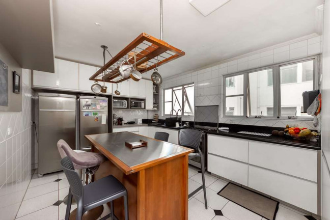 Imagem Apartamento com 4 Quartos à Venda, 160 m² em Cerqueira César - São Paulo Imagem Apartamento com 4 Quartos à Venda, 160 m² em Cerqueira César - São Paulo