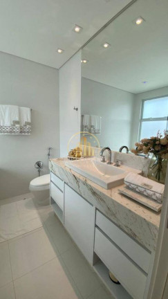 Imagem Apartamento com 3 Quartos à Venda, 160 m² em Centro - Balneário Camboriú Imagem Apartamento com 3 Quartos à Venda, 160 m² em Centro - Balneário Camboriú