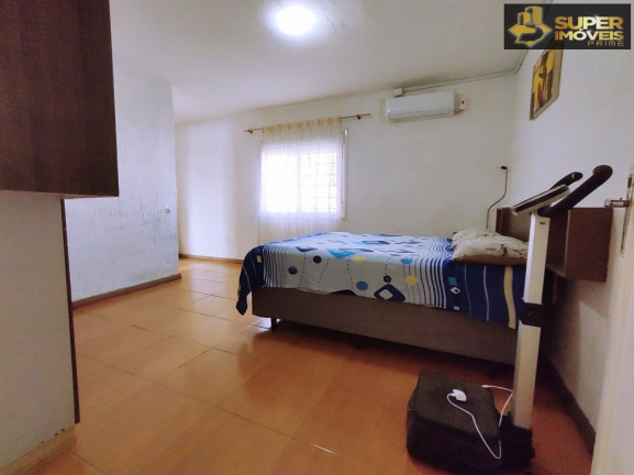 Imagem Casa com 3 Quartos à Venda, 300 m² em Laranjal - Pelotas