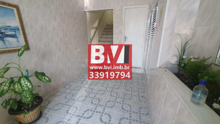 Imagem Apartamento com 1 Quarto à Venda, 92 m² em Olaria - Rio De Janeiro Imagem Apartamento com 1 Quarto à Venda, 92 m² em Olaria - Rio De Janeiro