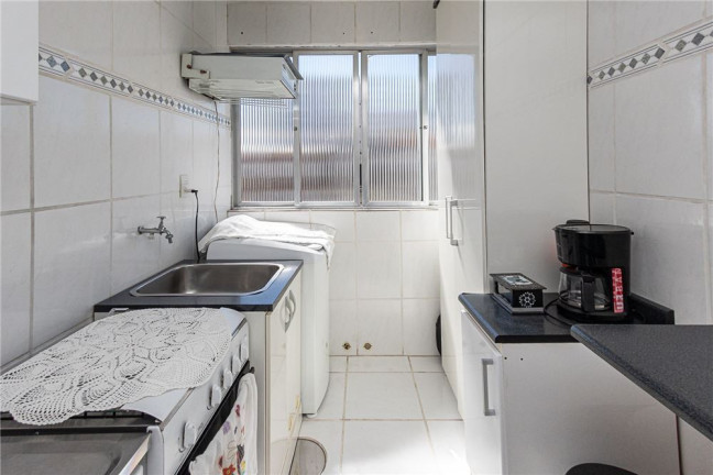Imagem Imóvel com 2 Quartos à Venda, em Passo Da Areia - Porto Alegre Imagem Imóvel com 2 Quartos à Venda, em Passo Da Areia - Porto Alegre