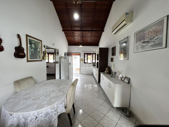 Imagem Casa com 3 Quartos à Venda, 440 m² em São João Do Rio Vermelho - Florianópolis Imagem Casa com 3 Quartos à Venda, 440 m² em São João Do Rio Vermelho - Florianópolis