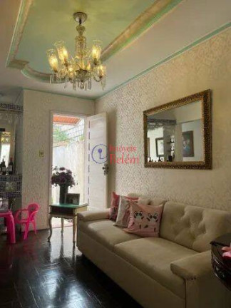 Imagem Casa com 3 Quartos à Venda, 319 m² em Nazare - Belém