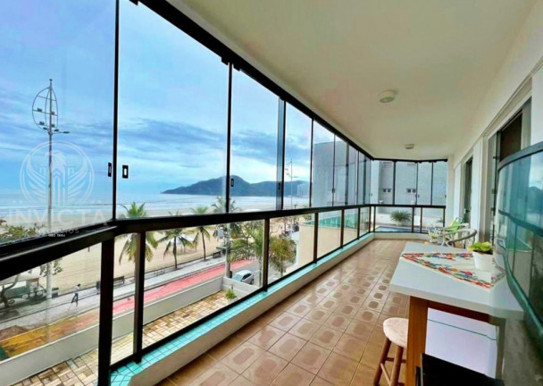 Imagem Apartamento com 3 Quartos à Venda, 205 m² em Centro - Balneário Camboriú Imagem Apartamento com 3 Quartos à Venda, 205 m² em Centro - Balneário Camboriú