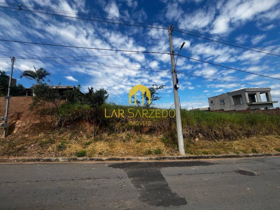 Chácara à Venda, 300 m² em Jardim Das Oliveiras - Sarzedo