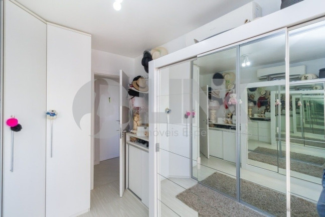Imagem Apartamento com 3 Quartos à Venda, 89 m² em Vila Ipiranga - Porto Alegre Imagem Apartamento com 3 Quartos à Venda, 89 m² em Vila Ipiranga - Porto Alegre