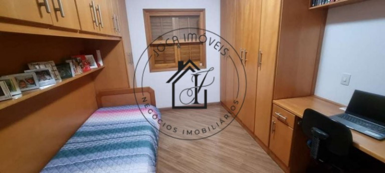 Imagem Casa de Condomínio com 3 Quartos à Venda, 453 m² em Jardim Ana Estela - Carapicuíba