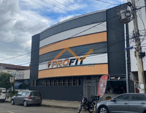 Imóvel Comercial à Venda, 740 m² em Veneza - Ipatinga