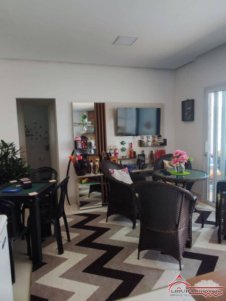Imagem Casa com 2 Quartos à Venda, 240 m² em Centro - Jacareí