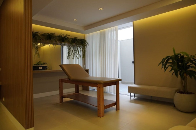 Imagem Apartamento com 3 Quartos à Venda, 155 m² em Hugo Lange - Curitiba