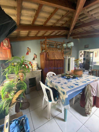 Imagem Casa com 4 Quartos à Venda, 170 m² em Armação - Penha Imagem Casa com 4 Quartos à Venda, 170 m² em Armação - Penha