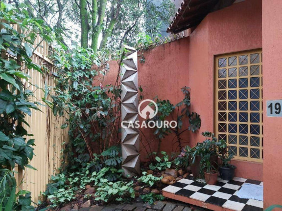Casa com 4 Quartos à Venda, 283 m² em Serra - Belo Horizonte