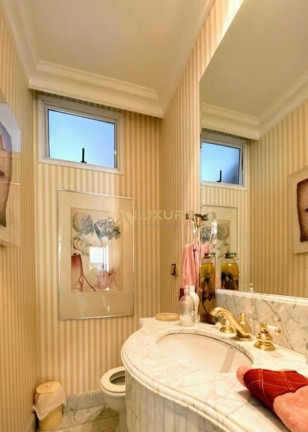 Imagem Imóvel com 4 Quartos à Venda, 230 m² em Lourdes - Belo Horizonte