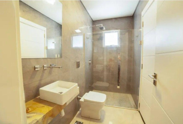 Imagem Casa com 4 Quartos à Venda, 615 m² em Campo Comprido - Curitiba Imagem Casa com 4 Quartos à Venda, 615 m² em Campo Comprido - Curitiba