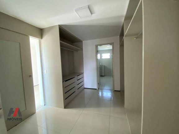 Imagem Casa com 4 Quartos à Venda, 336 m² em Centro - Eusébio