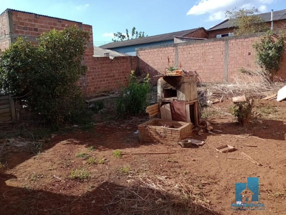 Imagem Casa com 3 Quartos à Venda, 277 m² em Uvaranas - Ponta Grossa