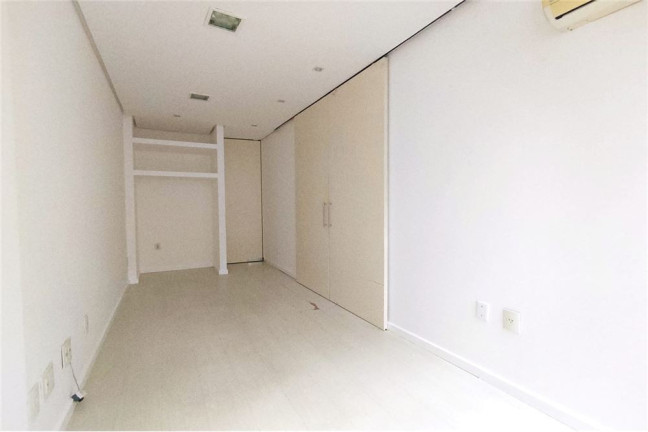 Imagem Sala Comercial à Venda,  em Moinhos De Vento - Porto Alegre