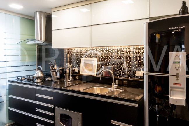 Imagem Apartamento com 2 Quartos à Venda, 83 m² em Moema - São Paulo Imagem Apartamento com 2 Quartos à Venda, 83 m² em Moema - São Paulo
