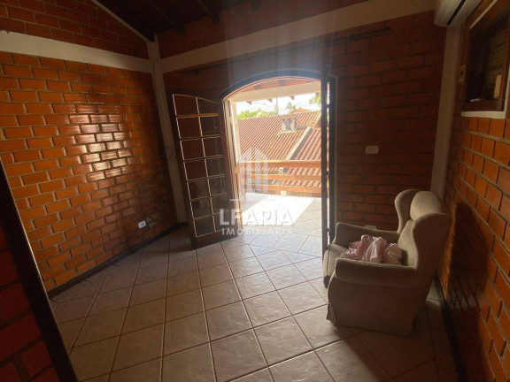 Imagem Casa com 2 Quartos à Venda, 129 m² em Cambiju - Itapoá
