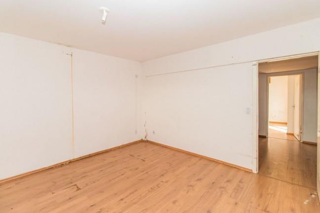 Imagem Casa com 9 Quartos à Venda, 316 m² em Três Figueiras - Porto Alegre Imagem Casa com 9 Quartos à Venda, 316 m² em Três Figueiras - Porto Alegre