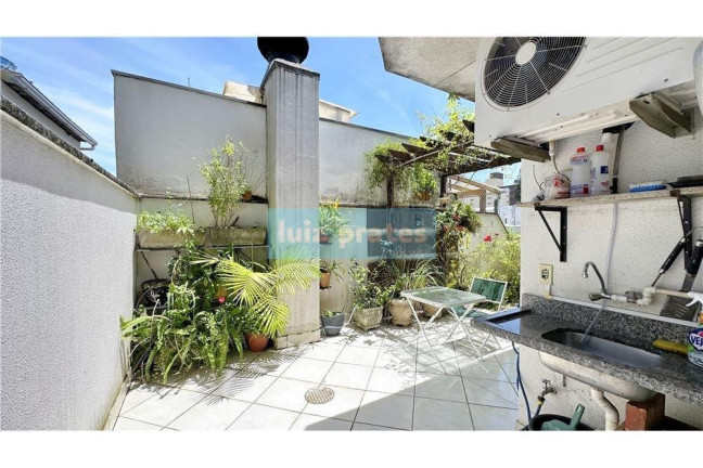 Imagem Apartamento com 1 Quarto à Venda, 105 m² em Petrópolis - Porto Alegre