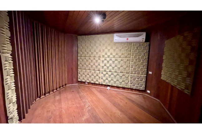 Imagem Casa com 5 Quartos à Venda, 810 m² em Vila Madalena - São Paulo Imagem Casa com 5 Quartos à Venda, 810 m² em Vila Madalena - São Paulo