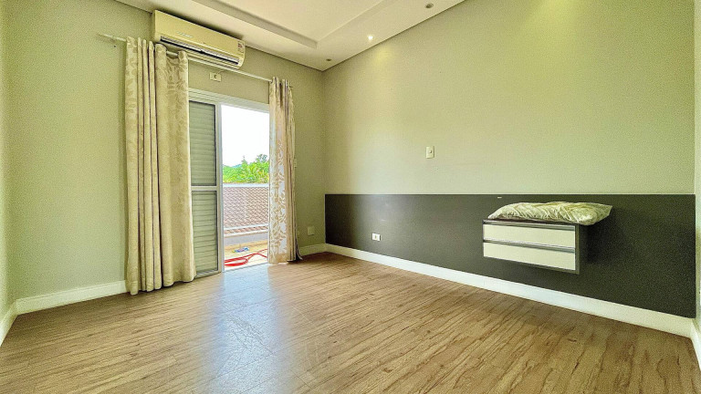 Imagem Sobrado com 4 Quartos à Venda, 600 m² em Jardim Virgínia - Guarujá Imagem Sobrado com 4 Quartos à Venda, 600 m² em Jardim Virgínia - Guarujá