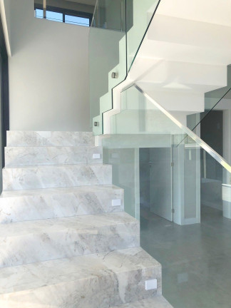 Imagem Casa com 4 Quartos à Venda, 386 m² em Santa Regina - Camboriú Imagem Casa com 4 Quartos à Venda, 386 m² em Santa Regina - Camboriú
