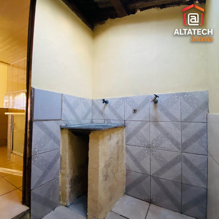 Imagem Casa com 2 Quartos à Venda, 70 m² em Estância São José - Poços De Caldas