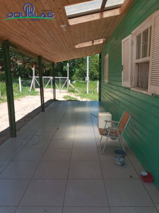 Imagem Casa com 2 Quartos à Venda, 750 m² em Viamão Imagem Casa com 2 Quartos à Venda, 750 m² em Viamão