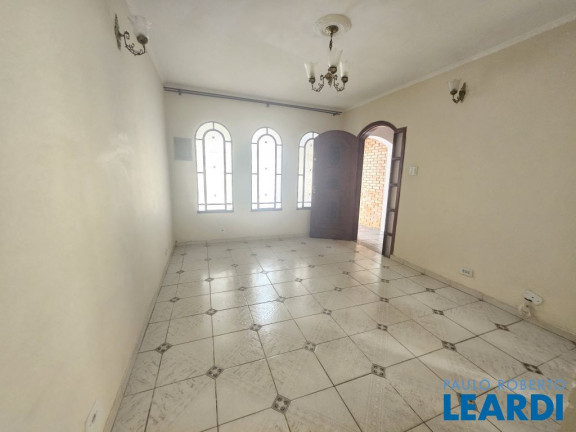 Imagem Sobrado com 3 Quartos à Venda, 177 m² em Vila Scarpelli - Santo André Imagem Sobrado com 3 Quartos à Venda, 177 m² em Vila Scarpelli - Santo André