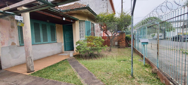 Imagem Casa com 3 Quartos à Venda, 140 m² em São João - Porto Alegre Imagem Casa com 3 Quartos à Venda, 140 m² em São João - Porto Alegre