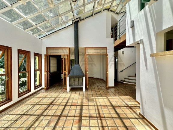 Imagem Imóvel com 3 Quartos à Venda, 485 m² em Condomínio Iolanda - Taboão Da Serra