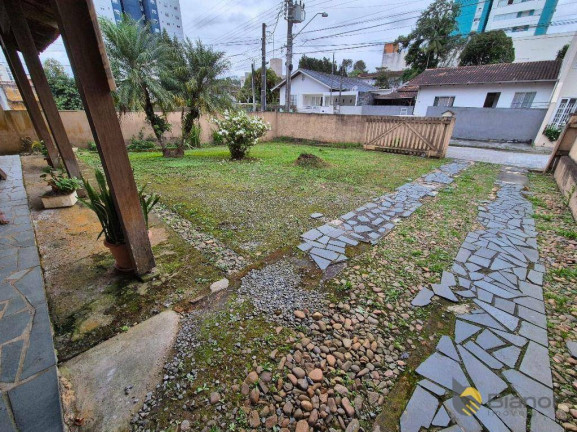 Imagem Casa com 4 Quartos à Venda, 250 m² em Escola Agrícola - Blumenau Imagem Casa com 4 Quartos à Venda, 250 m² em Escola Agrícola - Blumenau