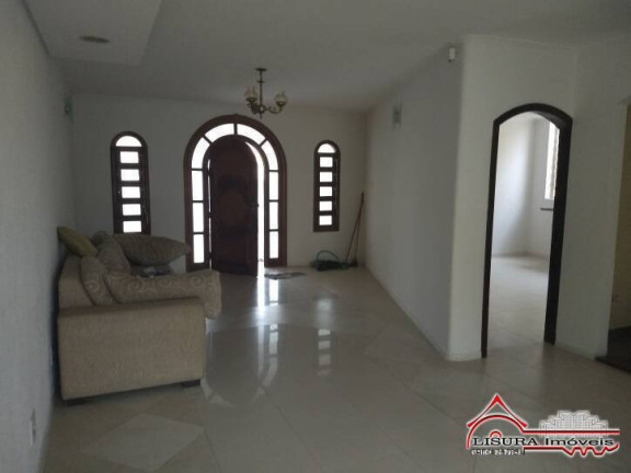 Imagem Casa com 4 Quartos à Venda, 250 m² em Centro - Jacareí