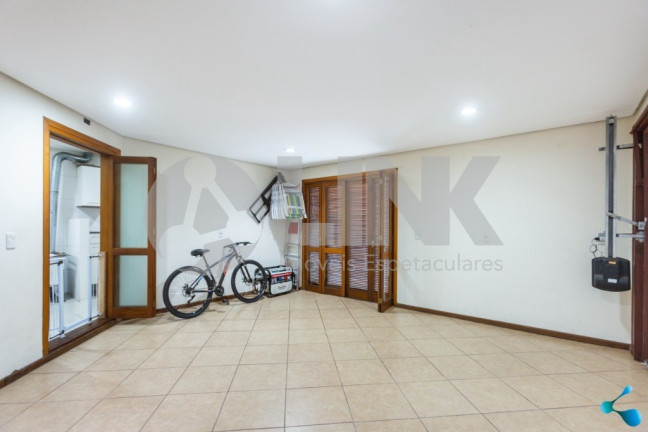 Imagem Imóvel com 4 Quartos à Venda, 251 m² em Sarandi - Porto Alegre