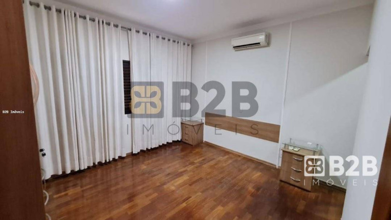 Imagem Casa com 3 Quartos à Venda, 270 m² em Vila Becheli - Bauru