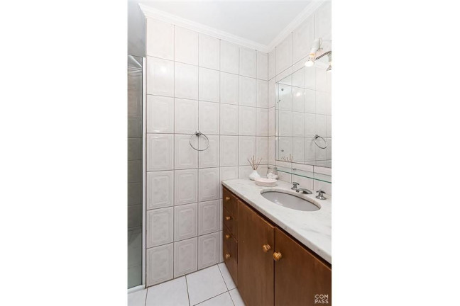 Imagem Imóvel com 2 Quartos à Venda, 82 m² em Menino Deus - Porto Alegre