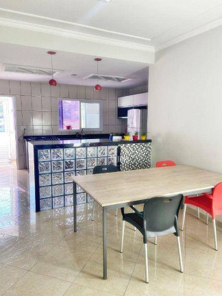 Imagem Sobrado com 3 Quartos à Venda, 238 m² em Parque João Ramalho - Santo André