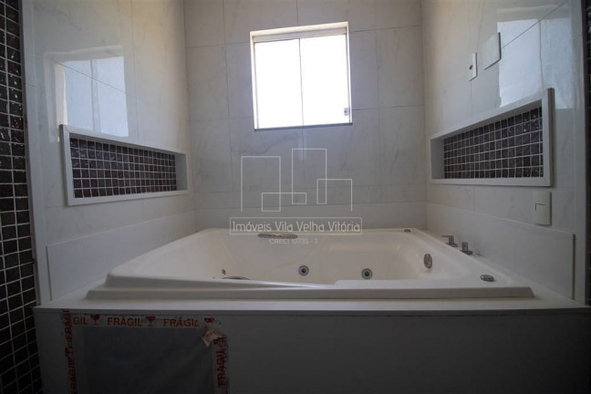 Imagem Casa com 5 Quartos à Venda, 320 m² em Interlagos - Vila Velha Imagem Casa com 5 Quartos à Venda, 320 m² em Interlagos - Vila Velha